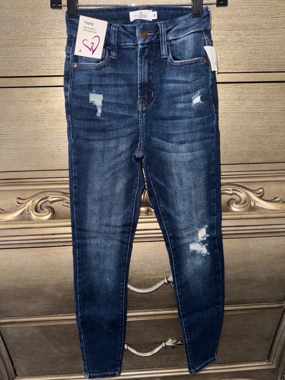 Windsor Dark Blue Distressed High-Rise Jeans
NWT Sixe 0